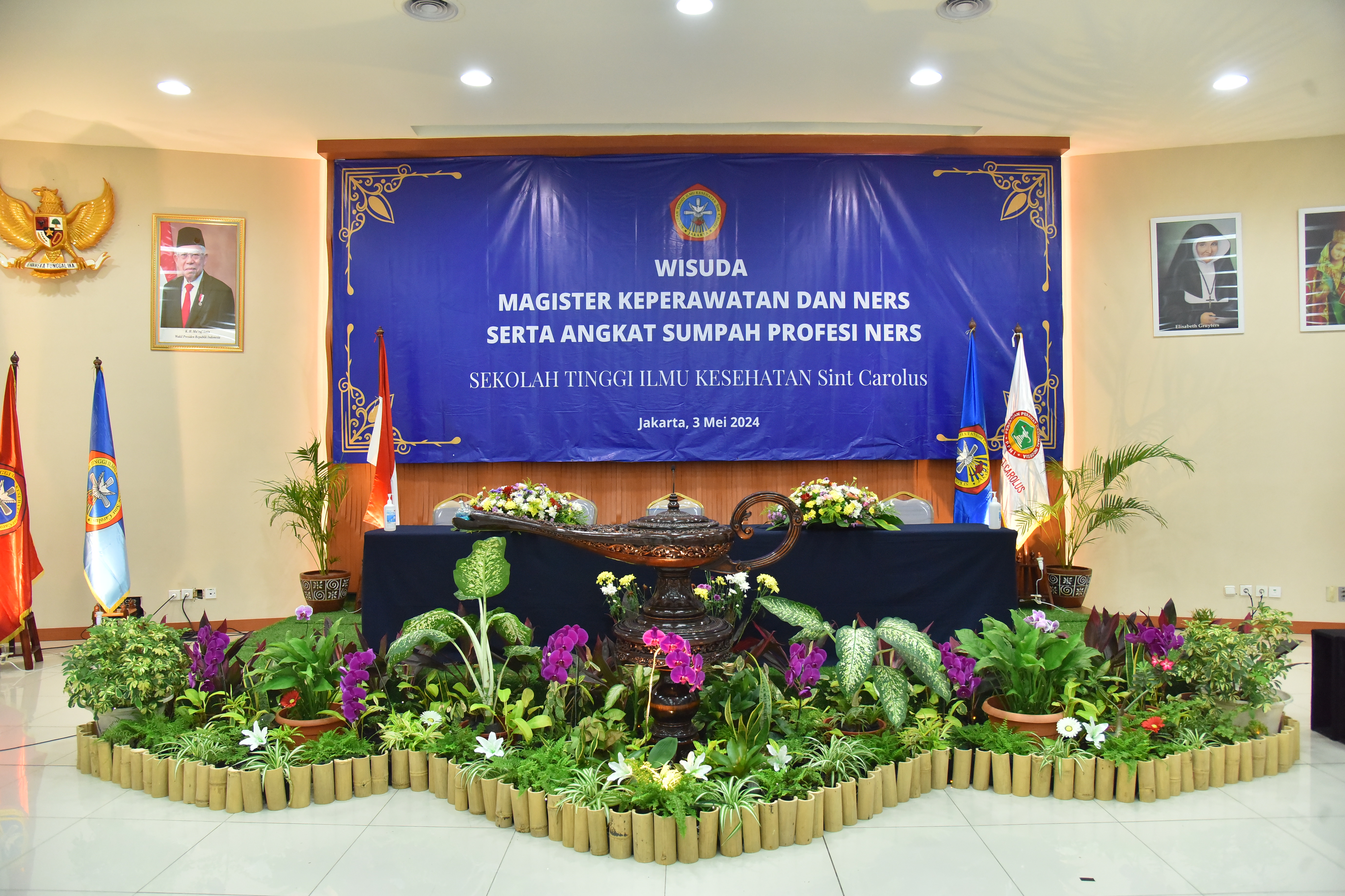 Wisuda Magister Keperawatan dan Profesi Ners serta Angkat Sumpah  Profesi Ners